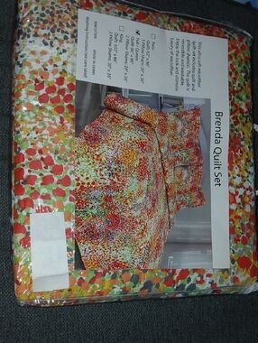 Brenda Quilt Set - Multicolor Confetti Dot Print